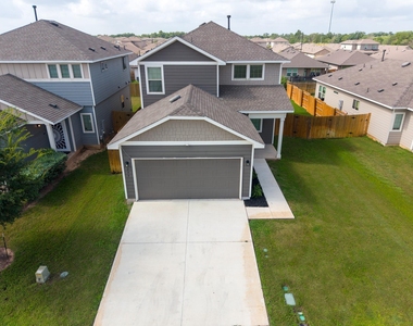 237 Driftwood Ln - Photo Thumbnail 1