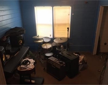 405 N Burleson St - Photo Thumbnail 4