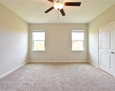 404 Freedom Park Ave - Photo Thumbnail 19