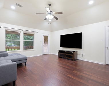 3552 Alexandrite Way - Photo Thumbnail 18