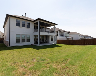 2332 Giona Pl - Photo Thumbnail 35