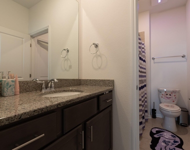 2332 Giona Pl - Photo Thumbnail 32