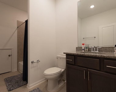 2332 Giona Pl - Photo Thumbnail 26
