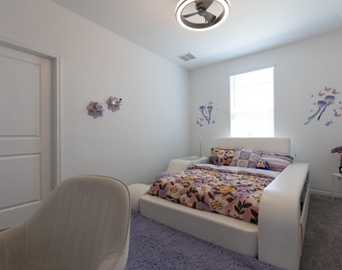 2332 Giona Pl - Photo Thumbnail 30