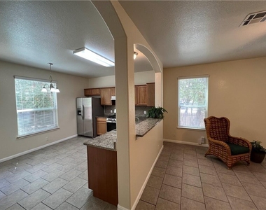 2400 Allred Dr - Photo Thumbnail 6