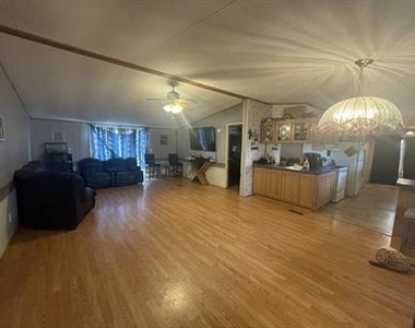 122 Roots Rd - Photo Thumbnail 3