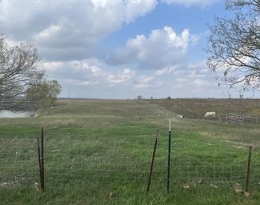 122 Roots Rd - Photo Thumbnail 12