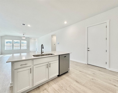 329 Tinto St - Photo Thumbnail 19