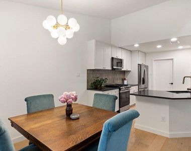 8202 Cache Dr - Photo Thumbnail 10