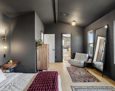 8202 Cache Dr - Photo Thumbnail 15