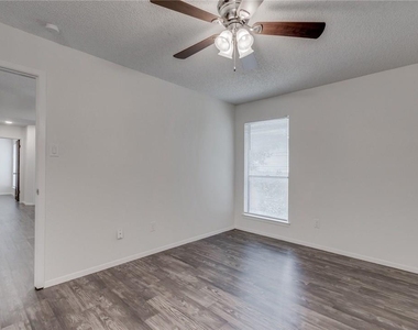 11405 Walnut Ridge Dr - Photo Thumbnail 15