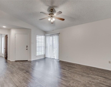 11405 Walnut Ridge Dr - Photo Thumbnail 5