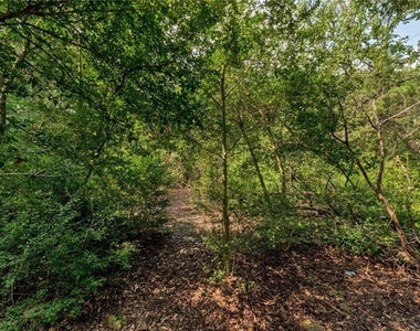 4404 Travis Country Cir - Photo Thumbnail 16