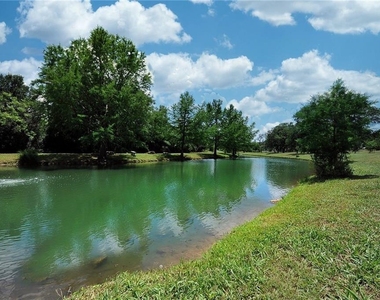 4404 Travis Country Cir - Photo Thumbnail 15