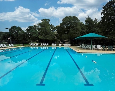 4404 Travis Country Cir - Photo Thumbnail 13