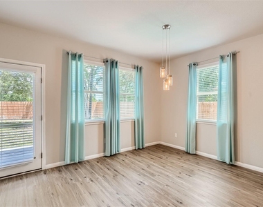 501 Cinnamon Teal Ln - Photo Thumbnail 2