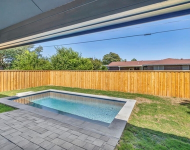 8209 Polar Dr - Photo Thumbnail 36