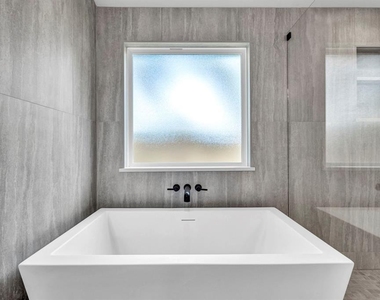 8209 Polar Dr - Photo Thumbnail 24