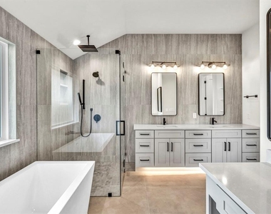 8209 Polar Dr - Photo Thumbnail 25