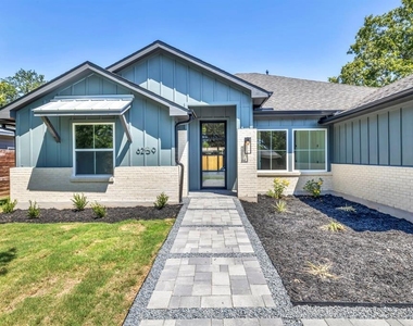 8209 Polar Dr - Photo Thumbnail 5