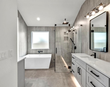 8209 Polar Dr - Photo Thumbnail 23