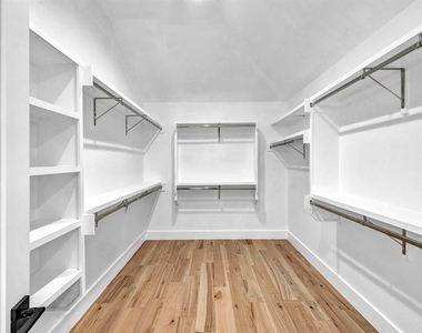 8209 Polar Dr - Photo Thumbnail 26