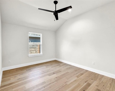 8209 Polar Dr - Photo Thumbnail 34