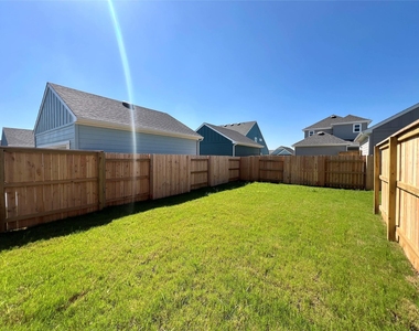 302 Elm Branch Trl - Photo Thumbnail 22