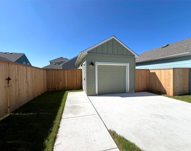 302 Elm Branch Trl - Photo Thumbnail 21