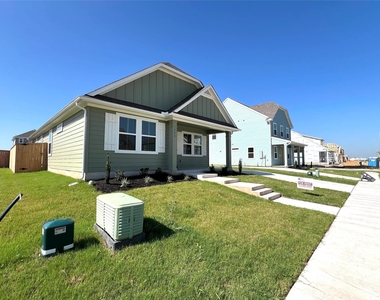 302 Elm Branch Trl - Photo Thumbnail 2