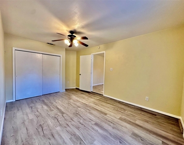 2231 Palmera Cv - Photo Thumbnail 15