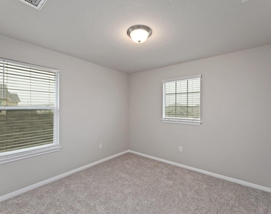 437 Otto Ave - Photo Thumbnail 24