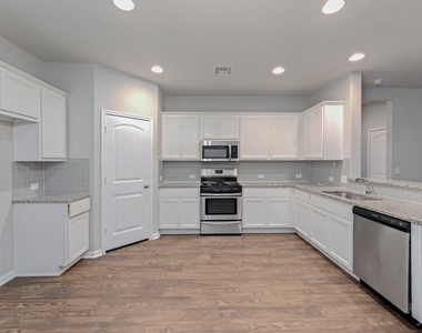 437 Otto Ave - Photo Thumbnail 7