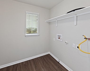 437 Otto Ave - Photo Thumbnail 29