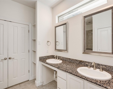 3007 Sea Jay Dr - Photo Thumbnail 15