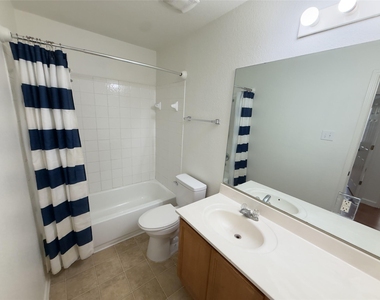 339 Oxford Dr - Photo Thumbnail 7