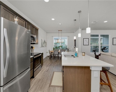 11318 Faneuil Way - Photo Thumbnail 6