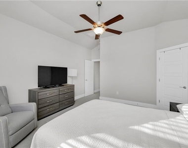 11318 Faneuil Way - Photo Thumbnail 13