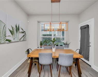 11318 Faneuil Way - Photo Thumbnail 9