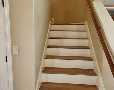 11505 Emerald Falls Dr - Photo Thumbnail 14