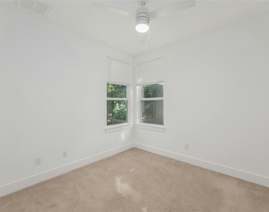 1114 Walton Ln - Photo Thumbnail 23