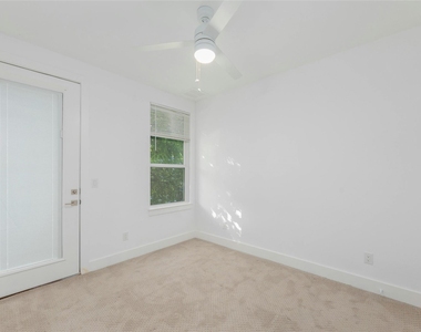 1114 Walton Ln - Photo Thumbnail 16