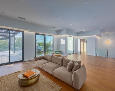 614 Robin Dale Dr - Photo Thumbnail 23