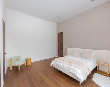 614 Robin Dale Dr - Photo Thumbnail 25