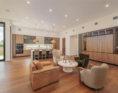 614 Robin Dale Dr - Photo Thumbnail 8
