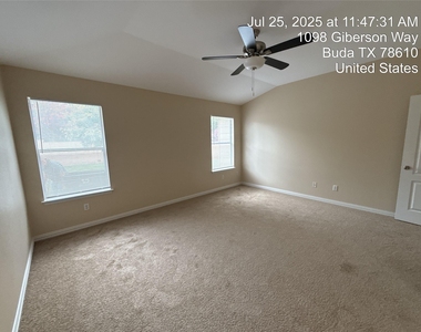 1098 Giberson Way - Photo Thumbnail 10