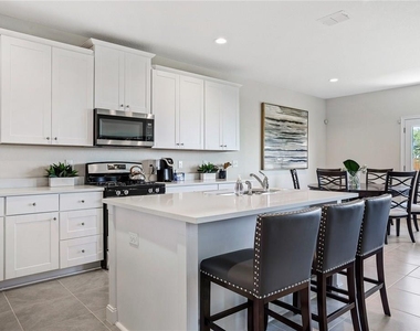1356 Eagle Ridge Trl - Photo Thumbnail 1