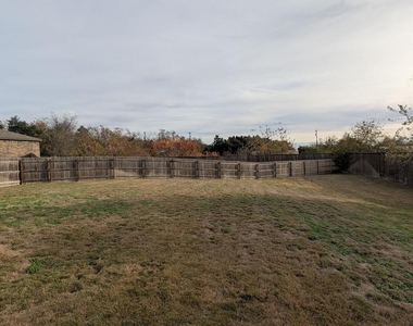 1356 Eagle Ridge Trl - Photo Thumbnail 9