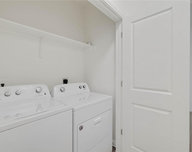 329 Flower Smith Ln - Photo Thumbnail 2