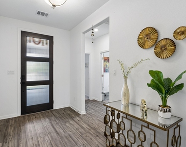 228 High Mesa Dr - Photo Thumbnail 4